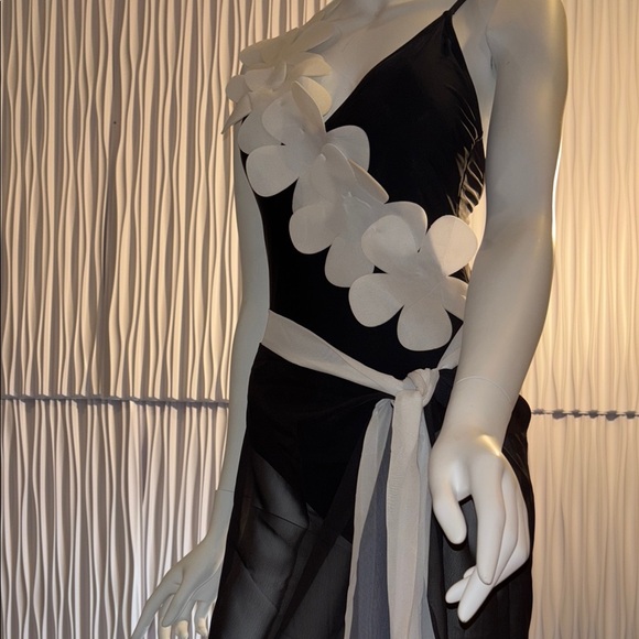 FymnSi Womens Black 3D Floral Swimsuit Set S NWT - Picture 5 of 16